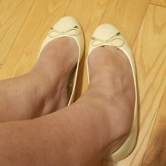 Shoes - Picture 2 of 3